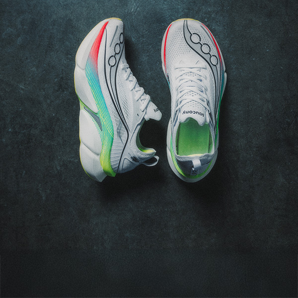 Saucony Endorphin Series: speed changes color