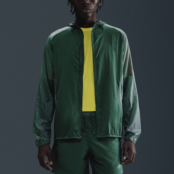 Men's Trail Running Jackets Nike Aireez Jacket  Fir/Clay Green/Black FN4002323