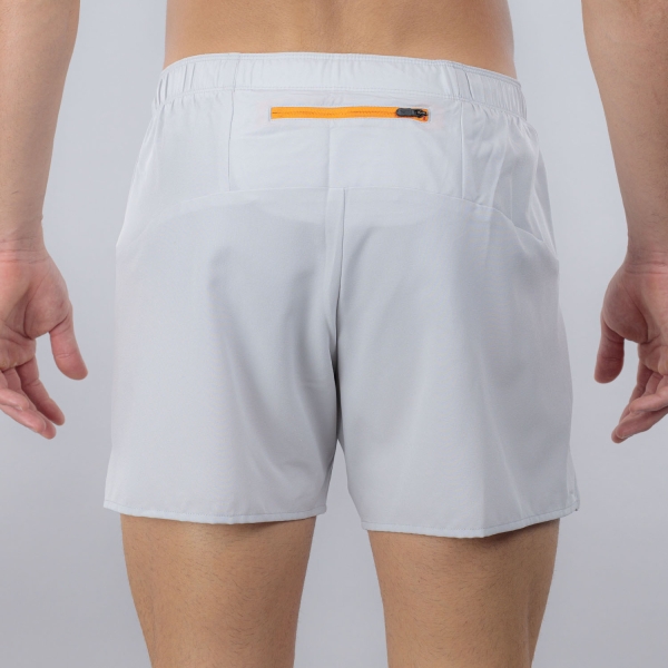 Mizuno Core Logo 5.5in Shorts - Vapor Silver