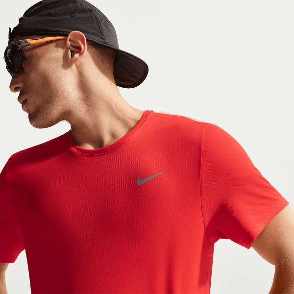 Nike Dri-FIT UV Run Division Miler T-Shirt - Light Crimson/Reflective Silver