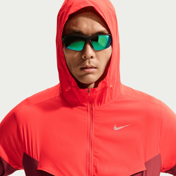 Nike Impossibly Jacket - Light Crimson/Team Crimson