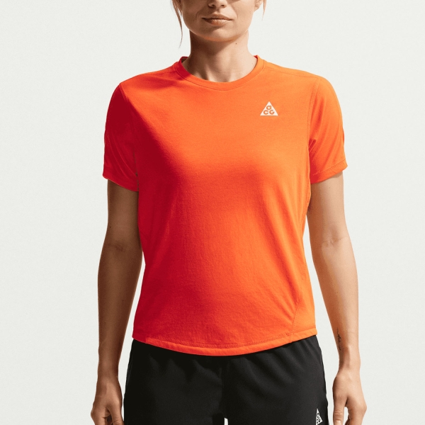 Women's Short Sleeve Shirts Trail Running Nike ACG DriFIT TShirt  Safety Orange IO9650819