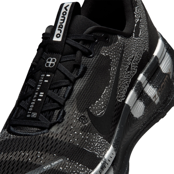 Nike Vomero 18 DSRPT - Iron Grey/Black/Light Smoke Grey