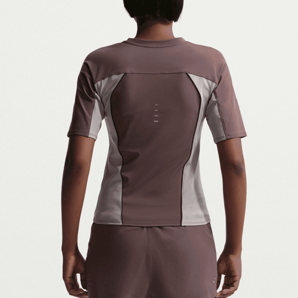 Nike Swift Dri-FIT T-Shirt - Tattoo/Light Violet Ore/Reflective Silver