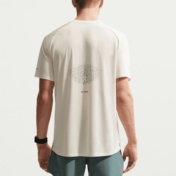 Nike Stride Distant Dreams T-Shirt - Coconut Milk