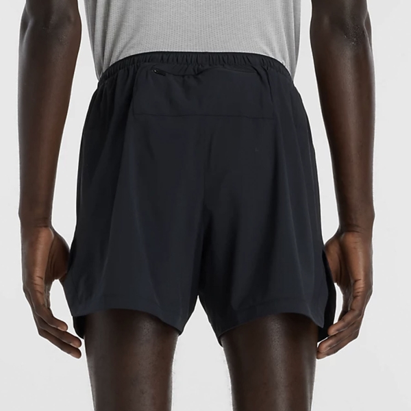 New Balance RC Essential 5in Shorts - Black/Slate Grey