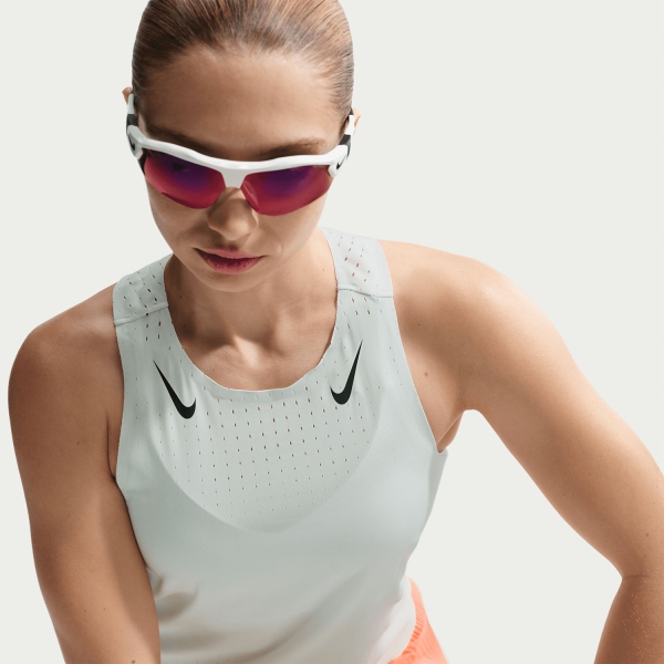 Nike AeroSwift Dri-FIT ADV Tank - Barely Green/Black