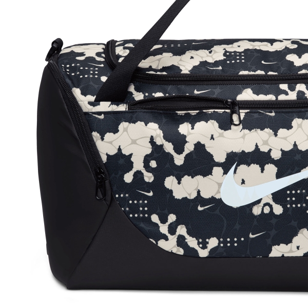 Nike Brasilia AOP Bolso Pequeño - Chalk/Black/White