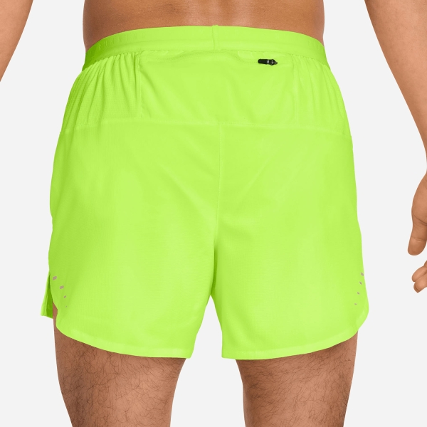 Nike Stride Dri-FIT 5in Pantaloncini - Volt Ice/Reflective Silver