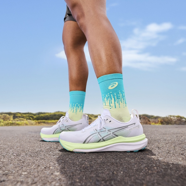 ASICS GEL Kayano 33 - White/Energy Aqua
