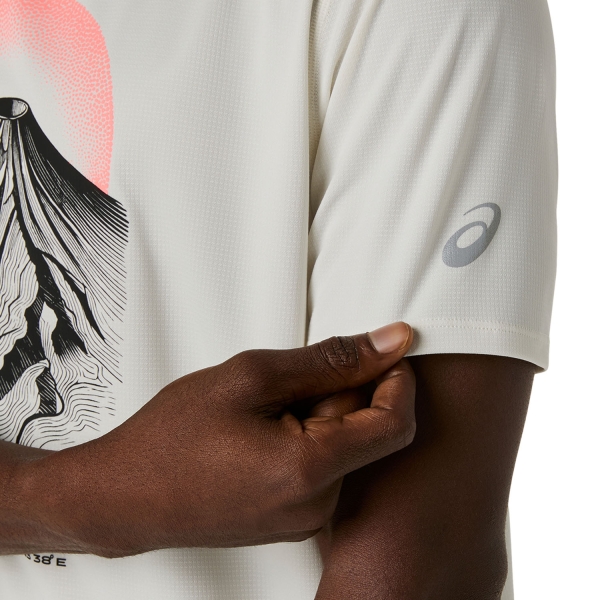 ASICS Fujitrail Logo T-Shirt - Cream
