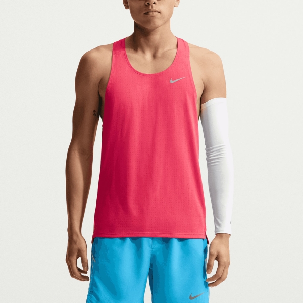 Top Running Hombre Nike DriFIT Fast Top  Fusion Red/Reflective Silver FN4229606