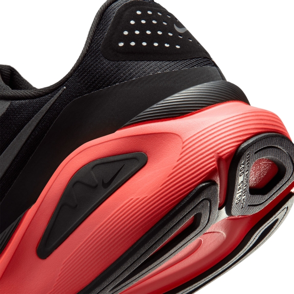 Nike Structure 26 - Black/Metallic Dark Grey/Bright Crimson