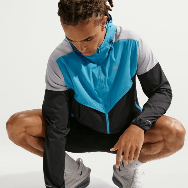 Nike Impossibly Jacket - Black/Light Current Blue/Wolf Grey