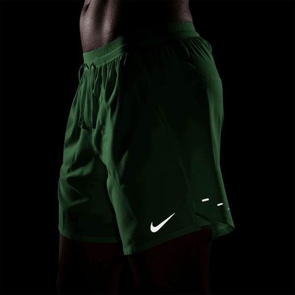 Nike Stride 2 in 1 7in Shorts - Green Spark/Reflective Silver
