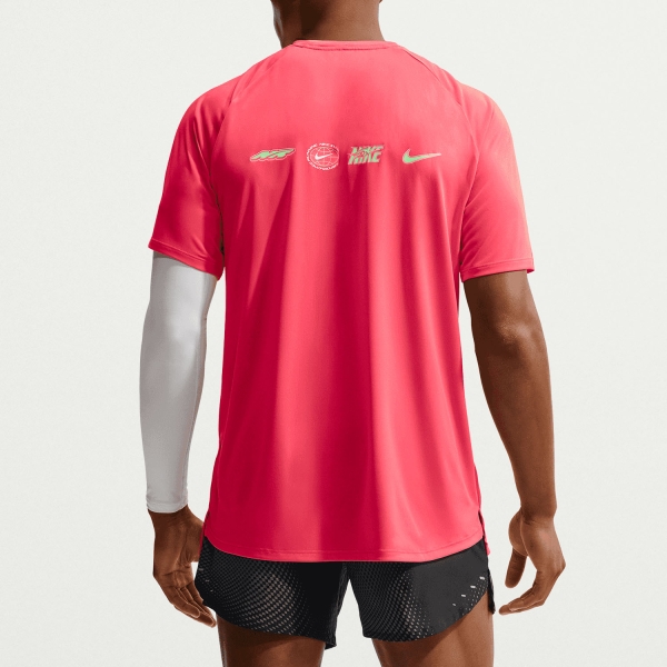 Nike Stride Unstoppable T-Shirt - Fusion Red