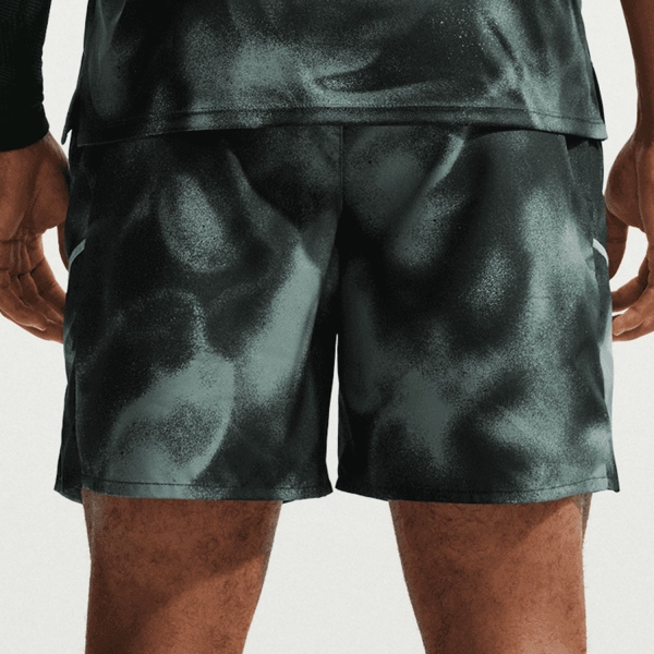 Nike Dri-FIT Miler AOP 7in Shorts - Black/Reflective Silver