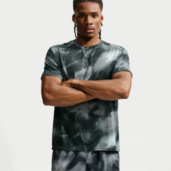 Nike Dri-FIT UV Miler AOP T-Shirt - Black/Reflective Silver