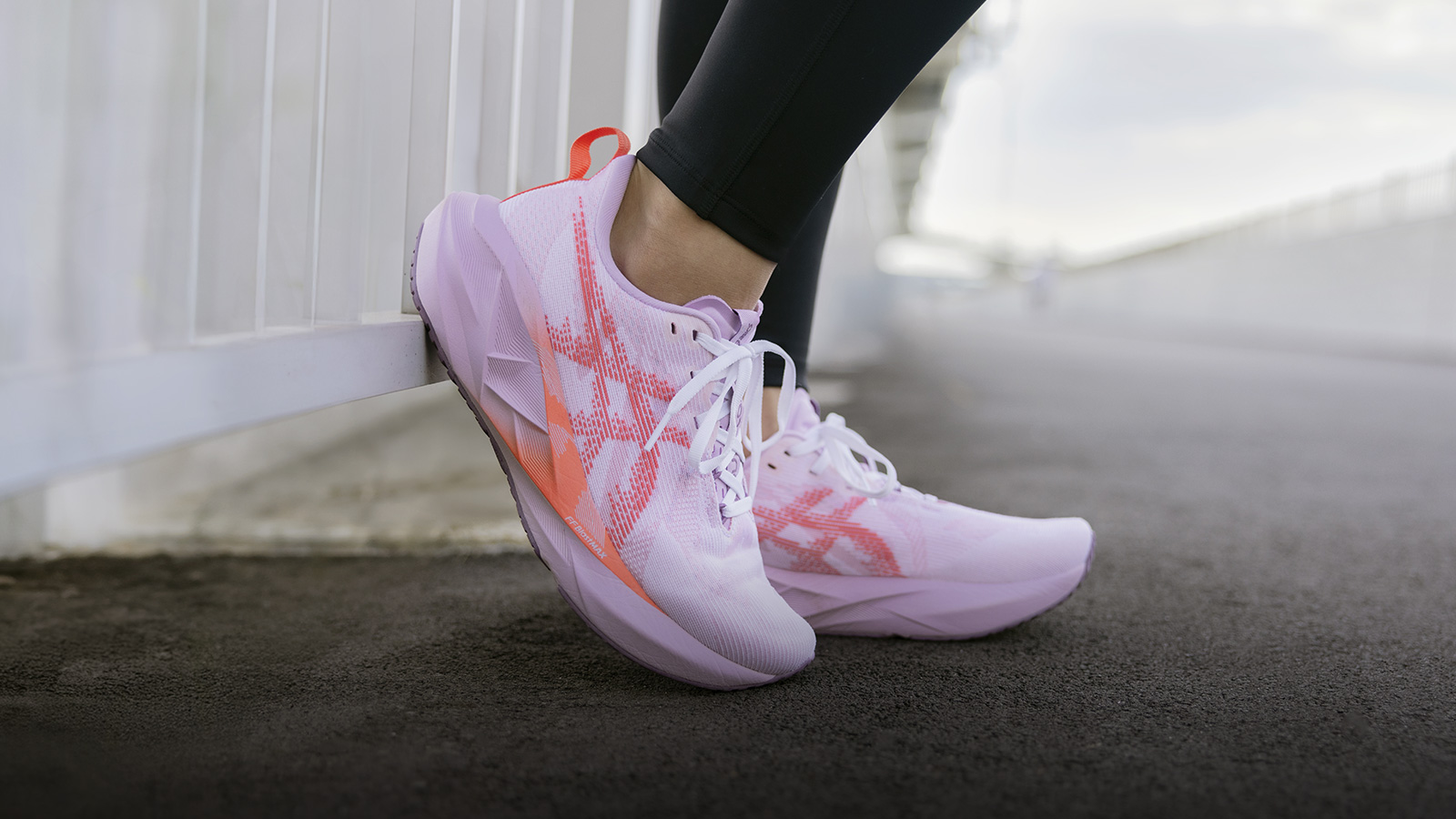 ASICS Novablast 5